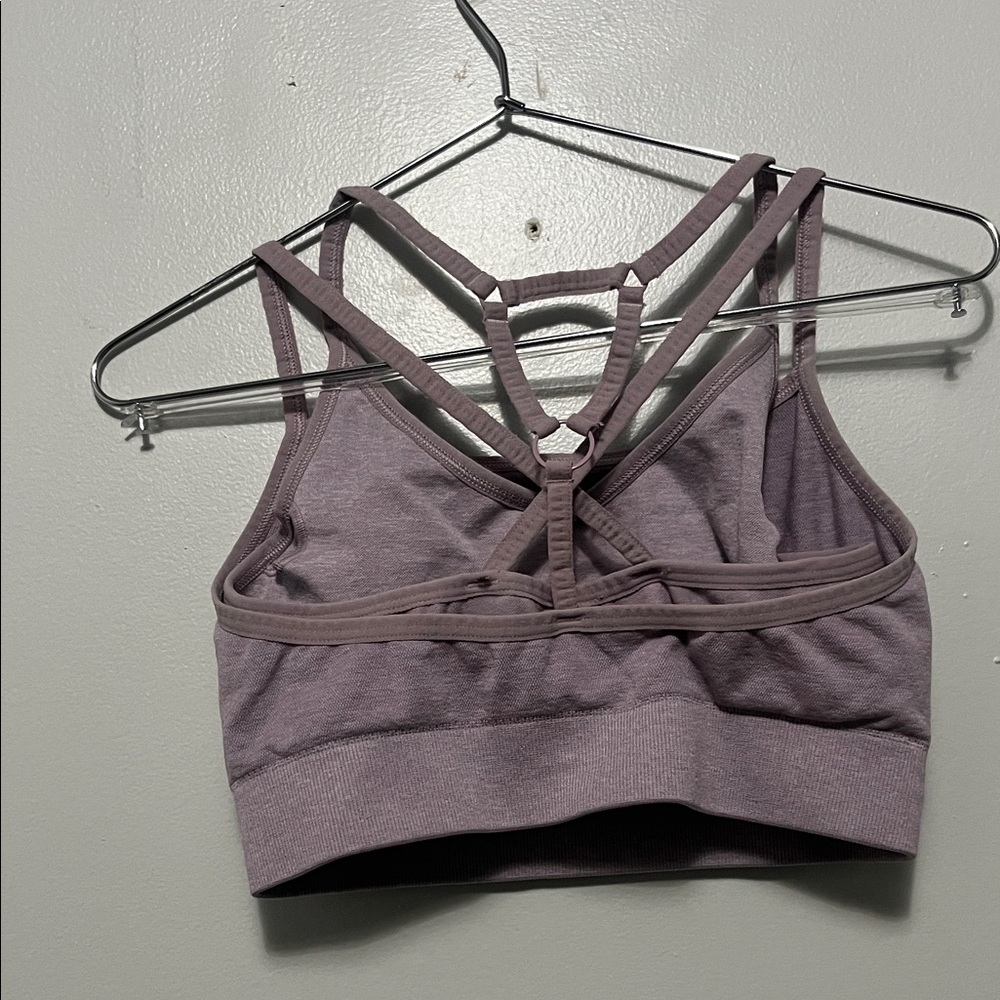 Gymshark Sports Bra - Picture 2 of 4